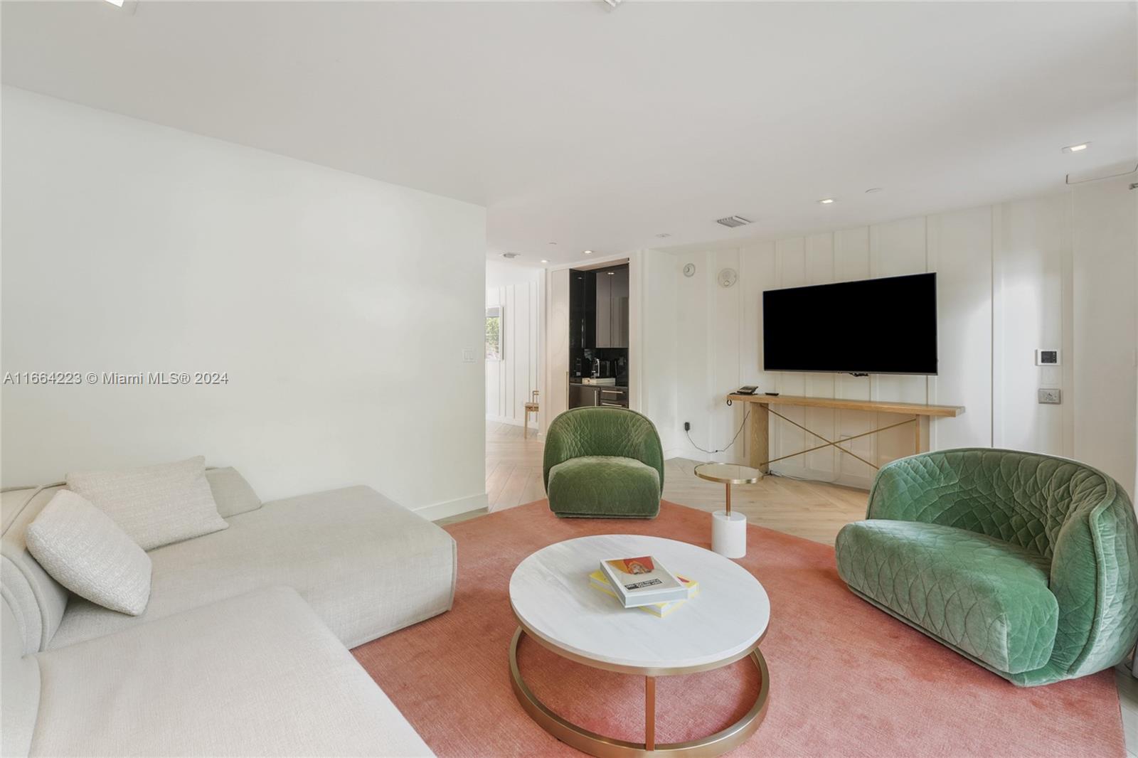 2201 COLLINS AVE CONDO - Residential