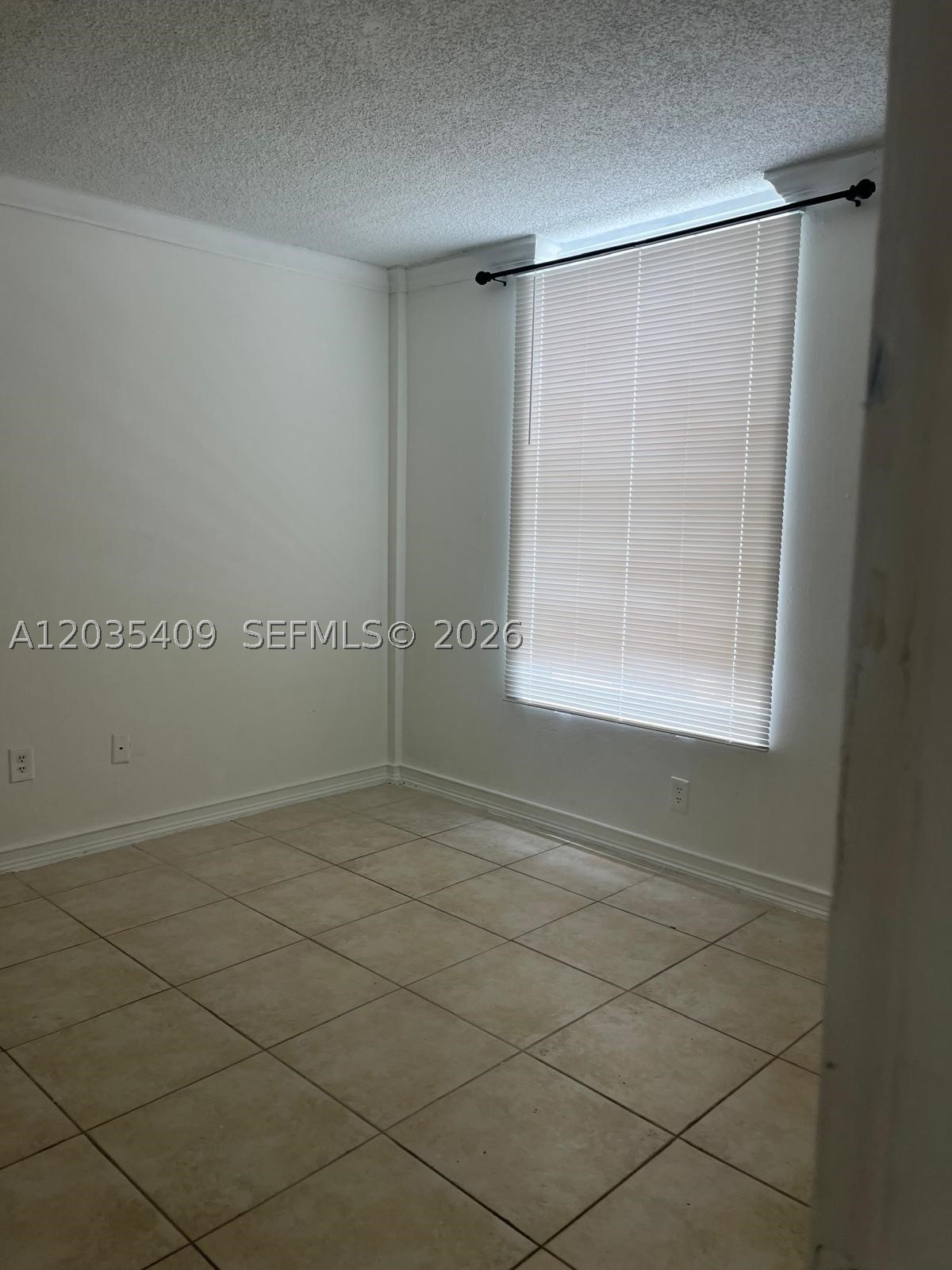 INLAND TOWERS CONDO - Residential Lease