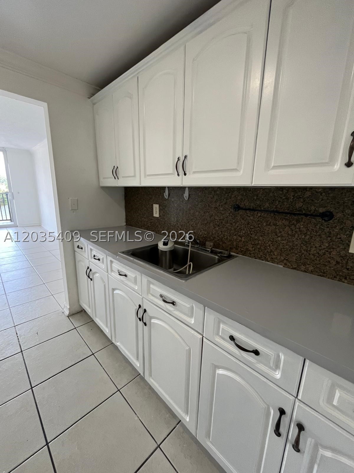 INLAND TOWERS CONDO - Residential Lease