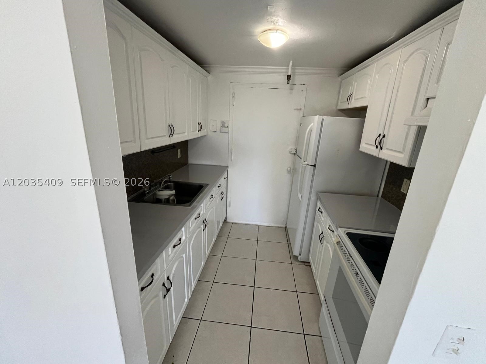 INLAND TOWERS CONDO - Residential Lease