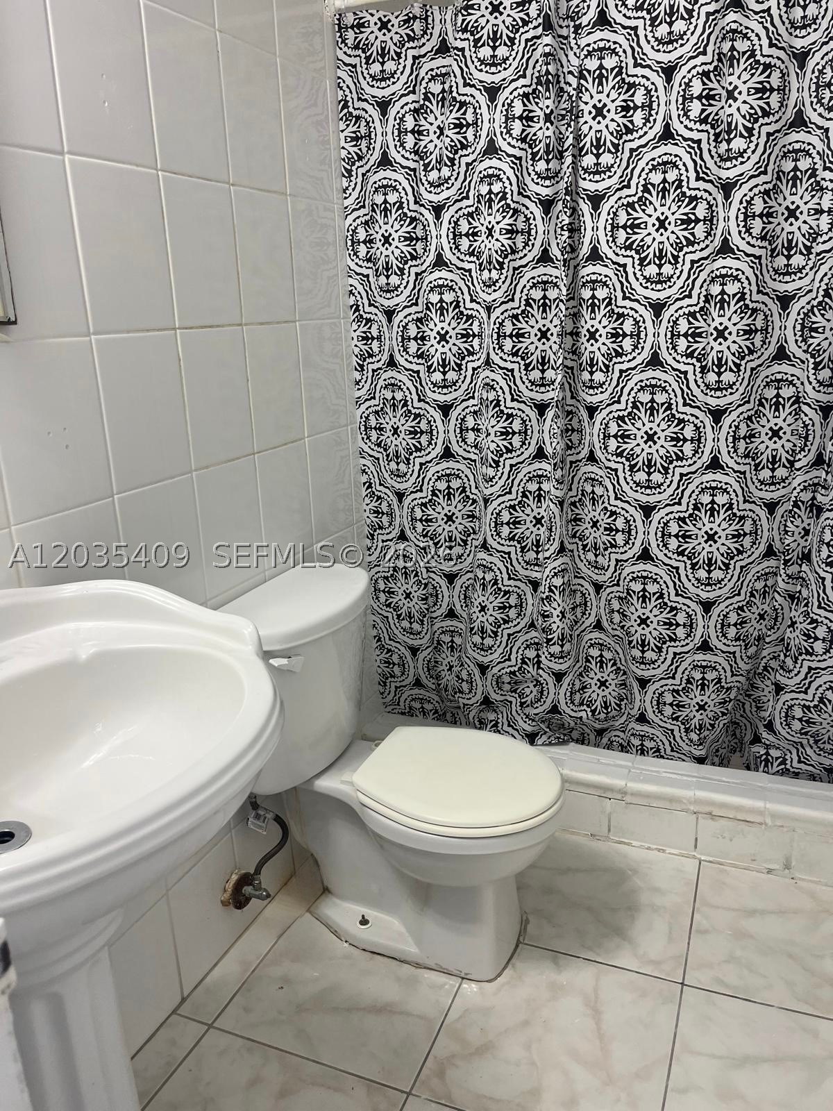 INLAND TOWERS CONDO - Residential Lease