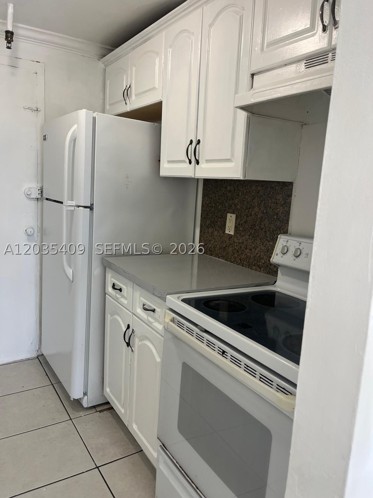 INLAND TOWERS CONDO - Residential Lease