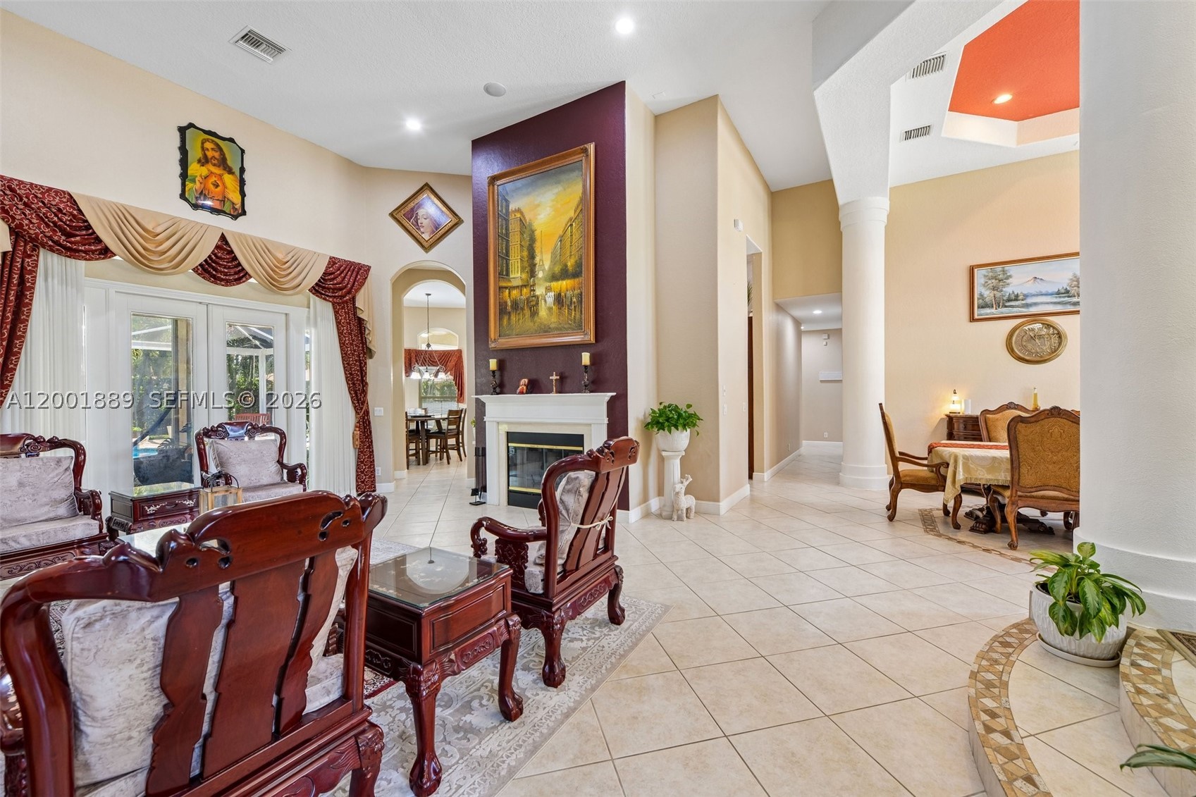 COUNTRY GLEN - Residential