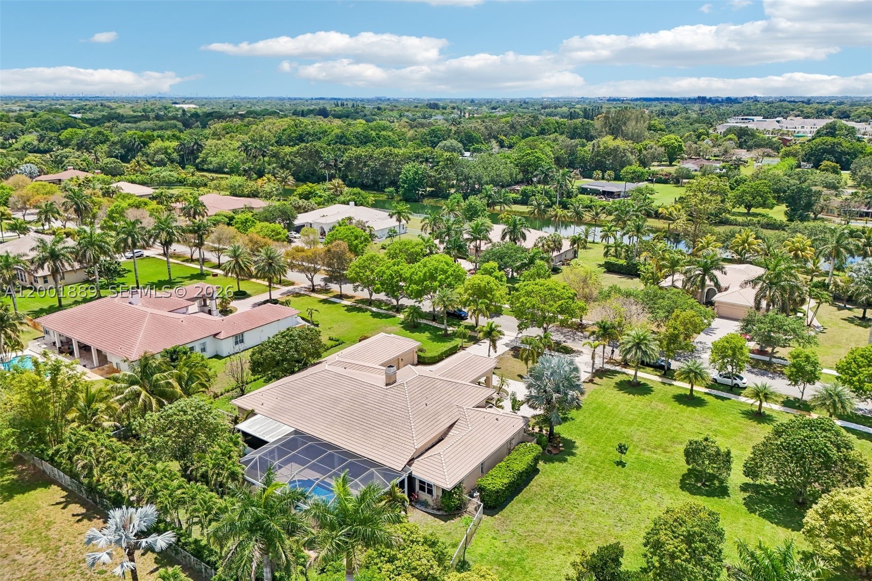 COUNTRY GLEN - Residential
