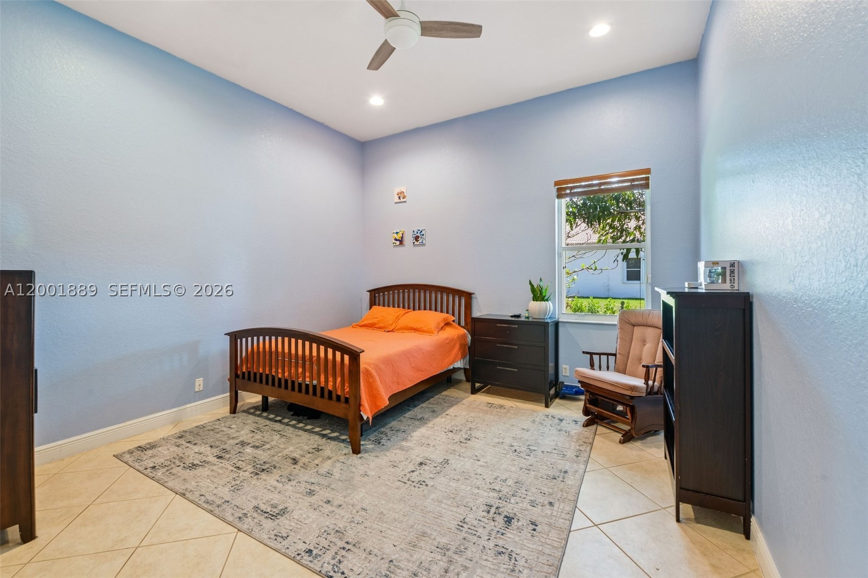 COUNTRY GLEN - Residential