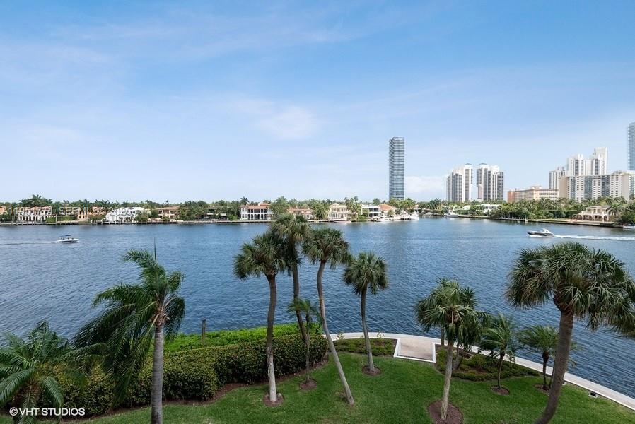 TURNBERRY ISLE CONDO - Residential