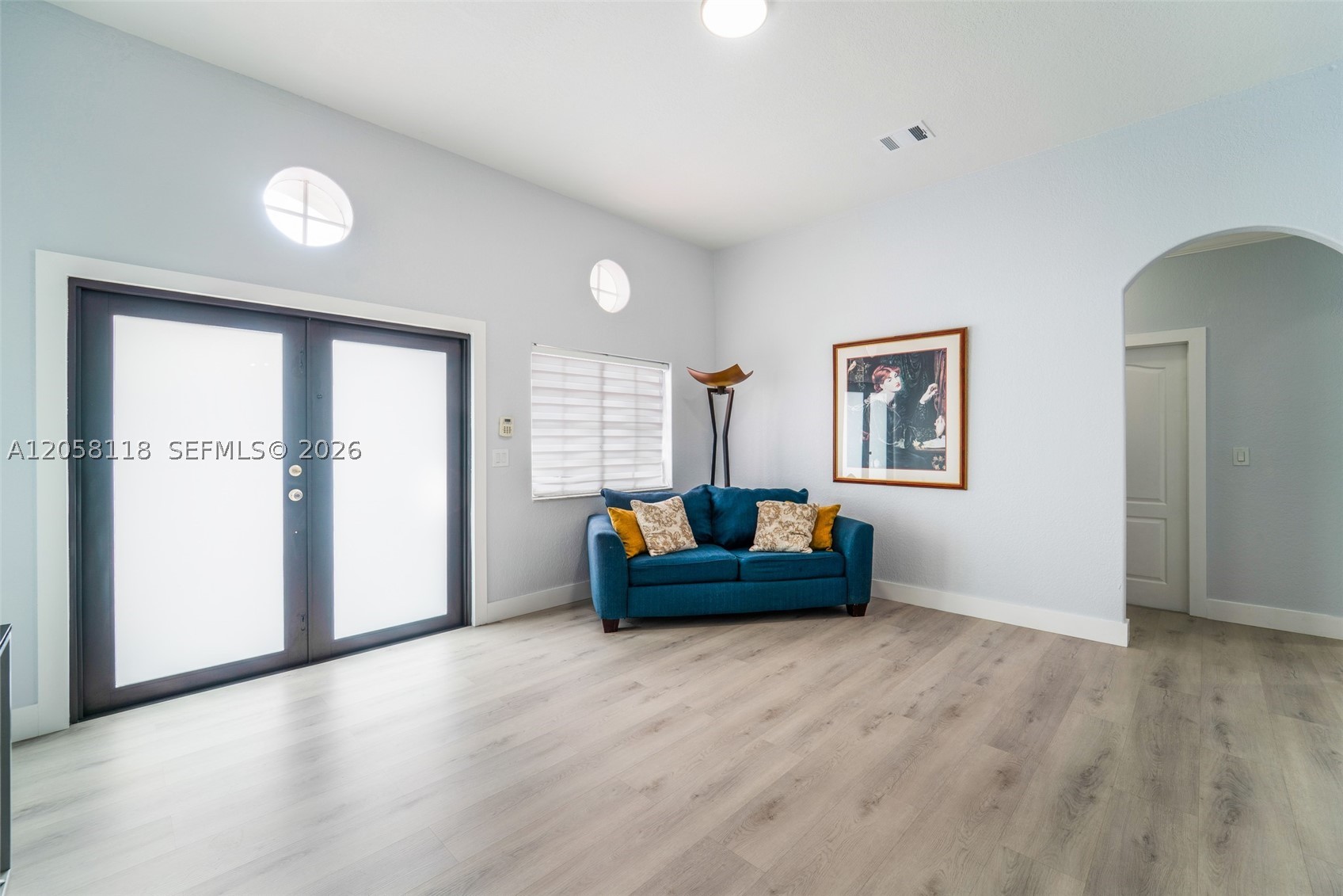 PELICANS POINT A T MILLER - Residential