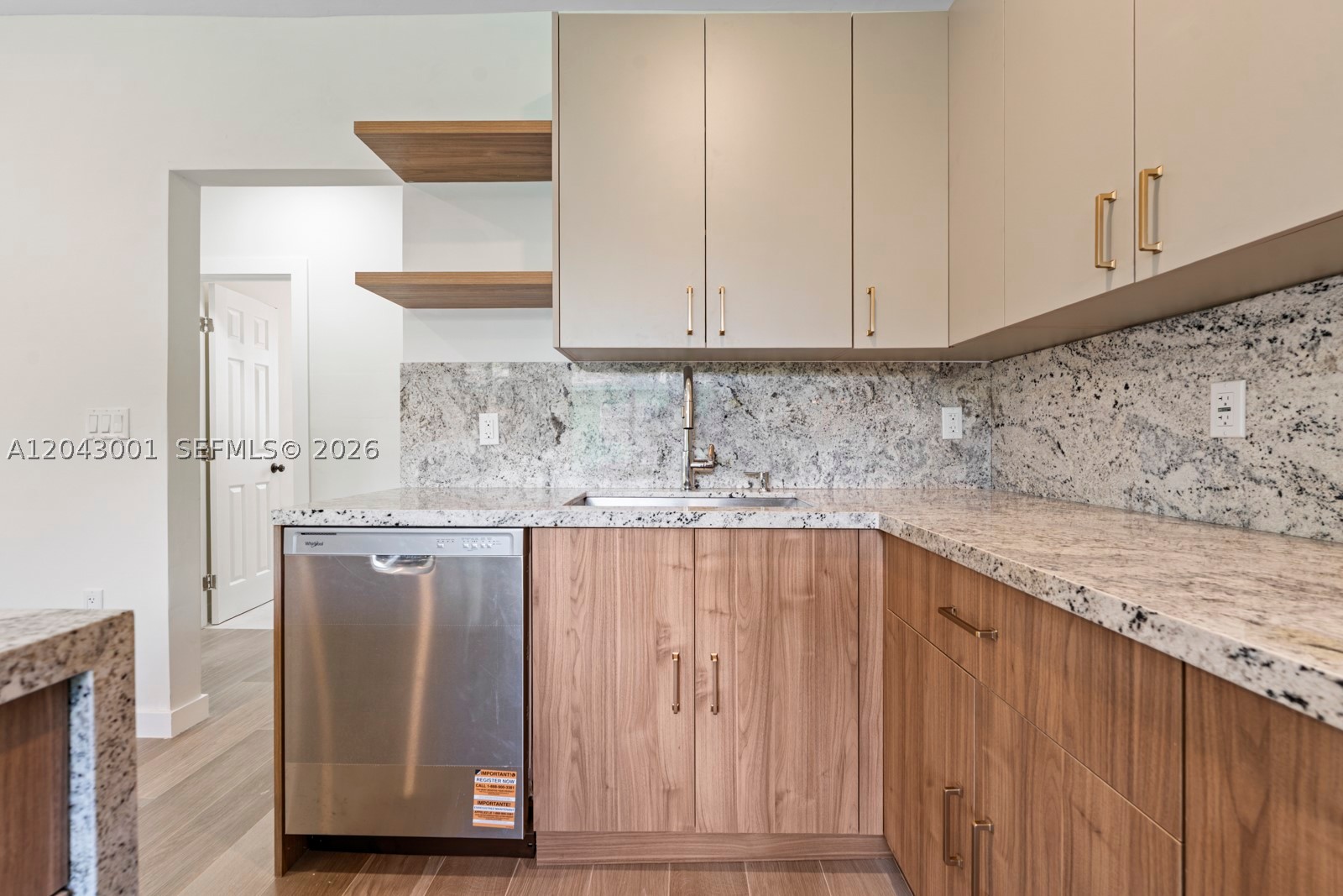 CRESTWOOD - Residential