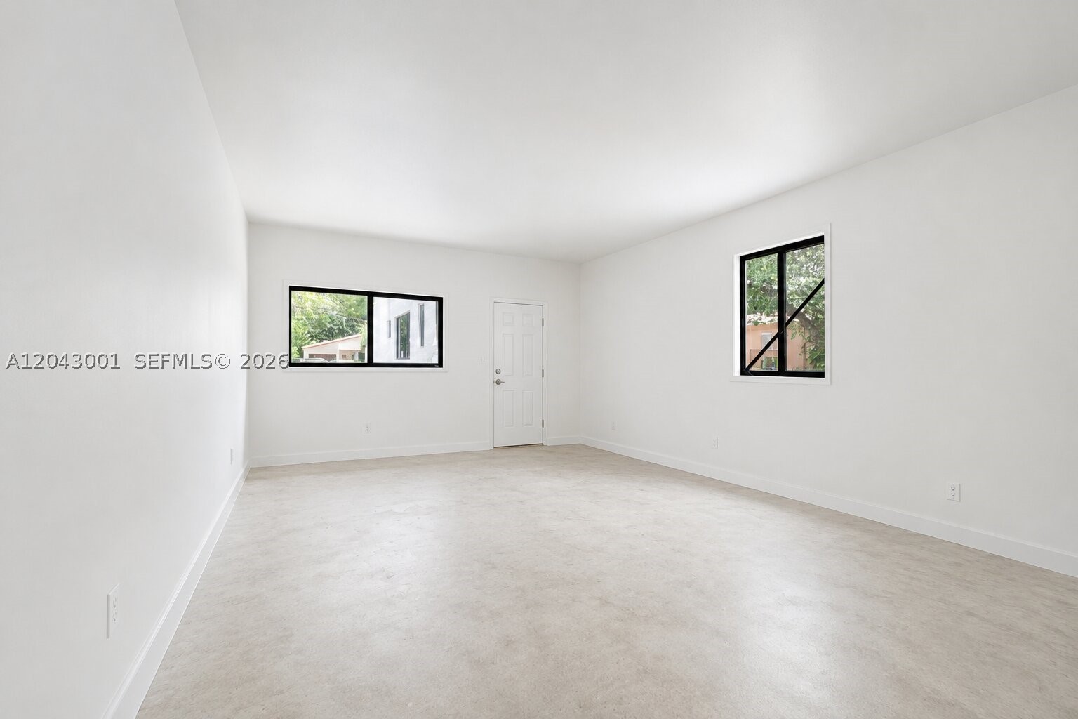 CRESTWOOD - Residential