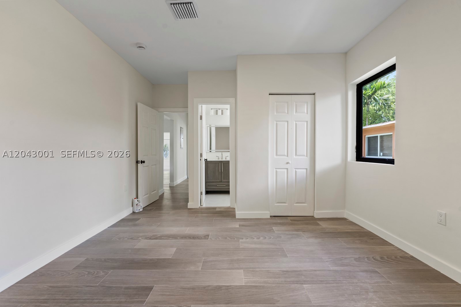CRESTWOOD - Residential