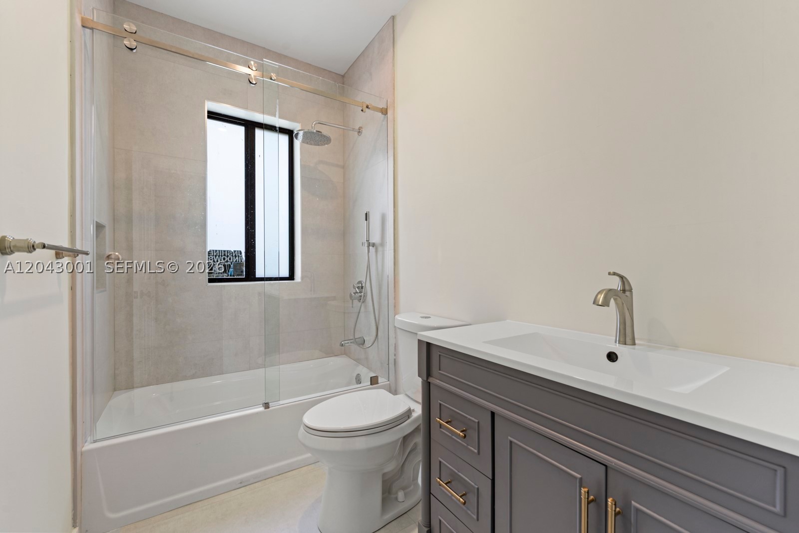 CRESTWOOD - Residential