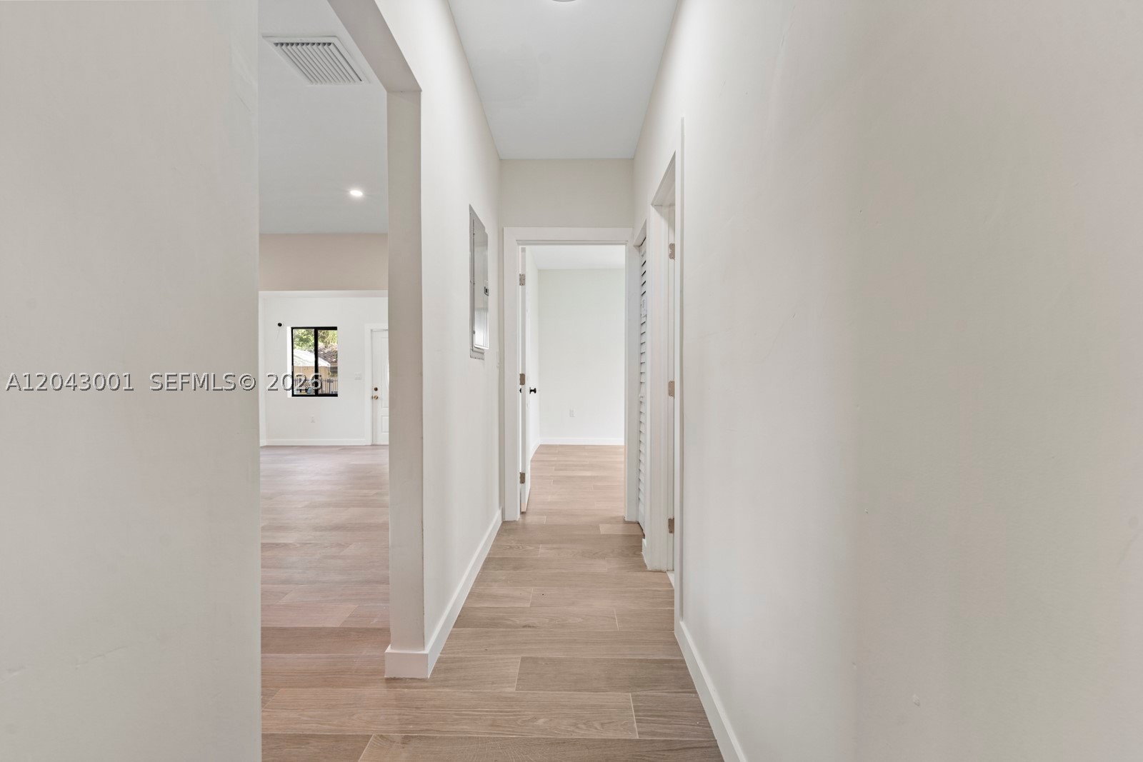 CRESTWOOD - Residential