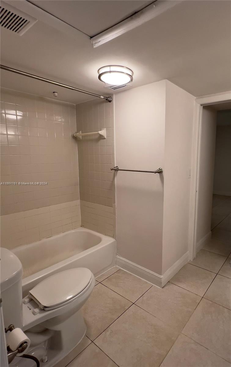 LAKEVIEW CLUB CONDO - Residential Lease