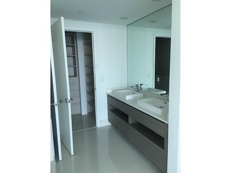 Icon Bay - Residential Lease