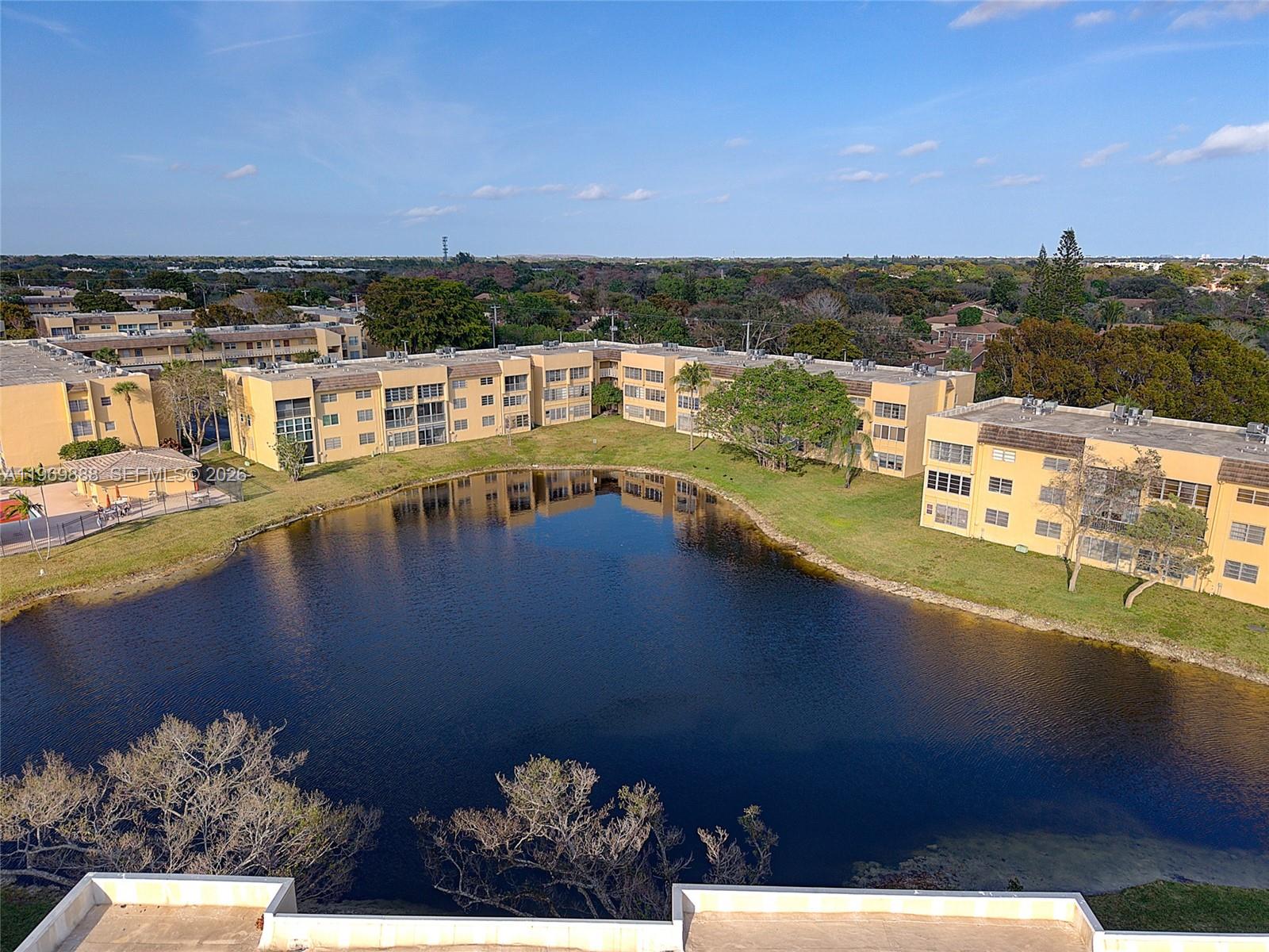 BERMUDA CLUB SEVEN CONDO - Residential