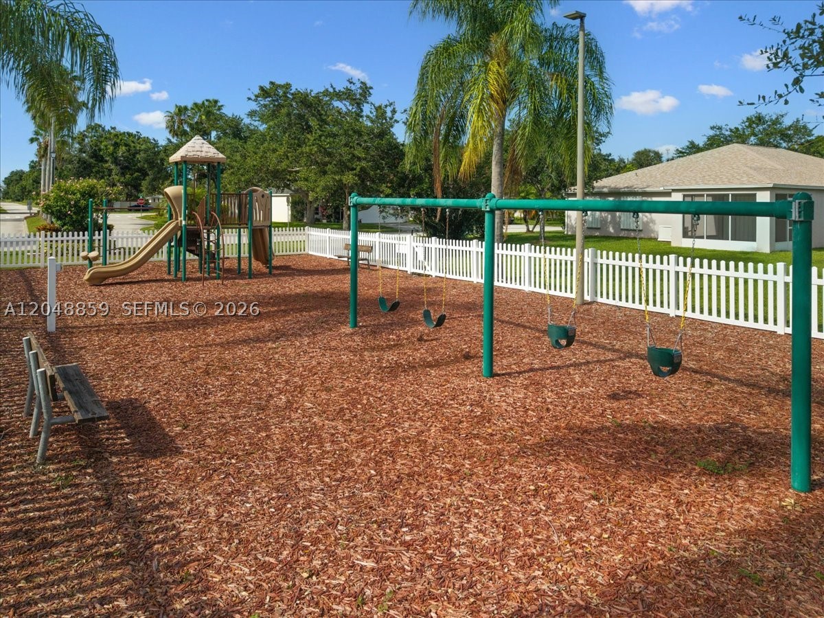 WATERFORD LAKES SUBDIVISI - Residential