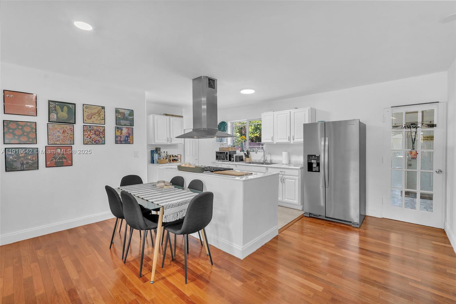 MIAMI SHORES SEC 8 REV - Residential