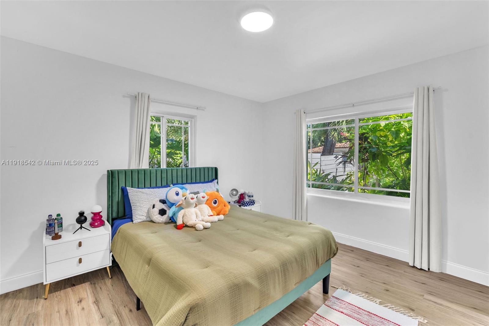 MIAMI SHORES SEC 8 REV - Residential