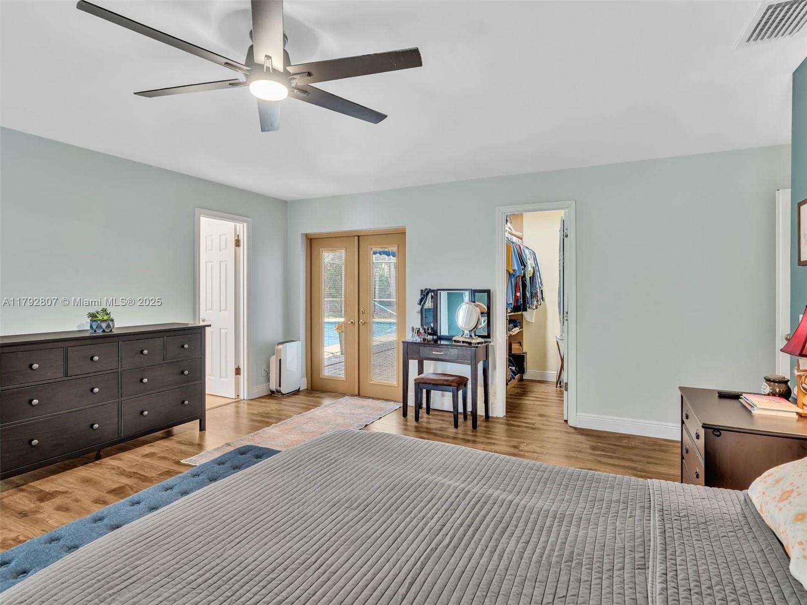 OAK WOOD - Residential