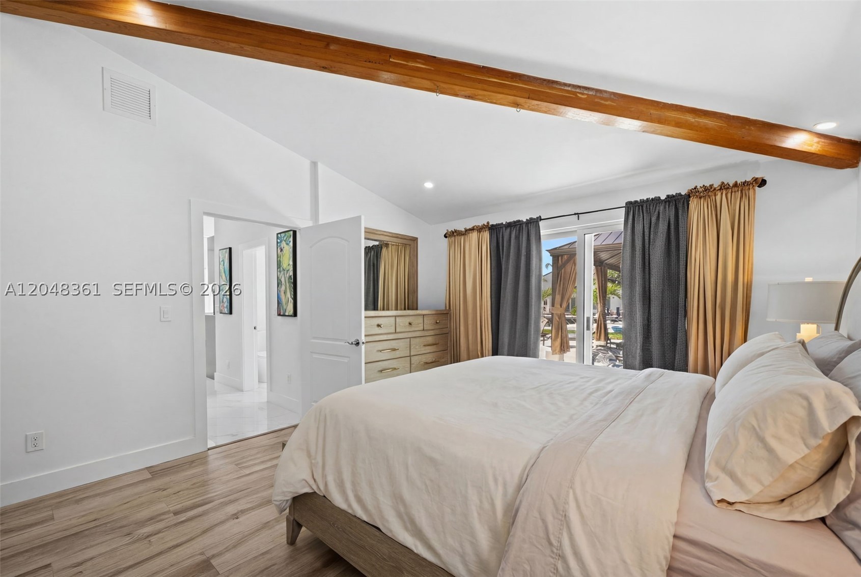 HILLSBORO HARBOR UNIT - Residential