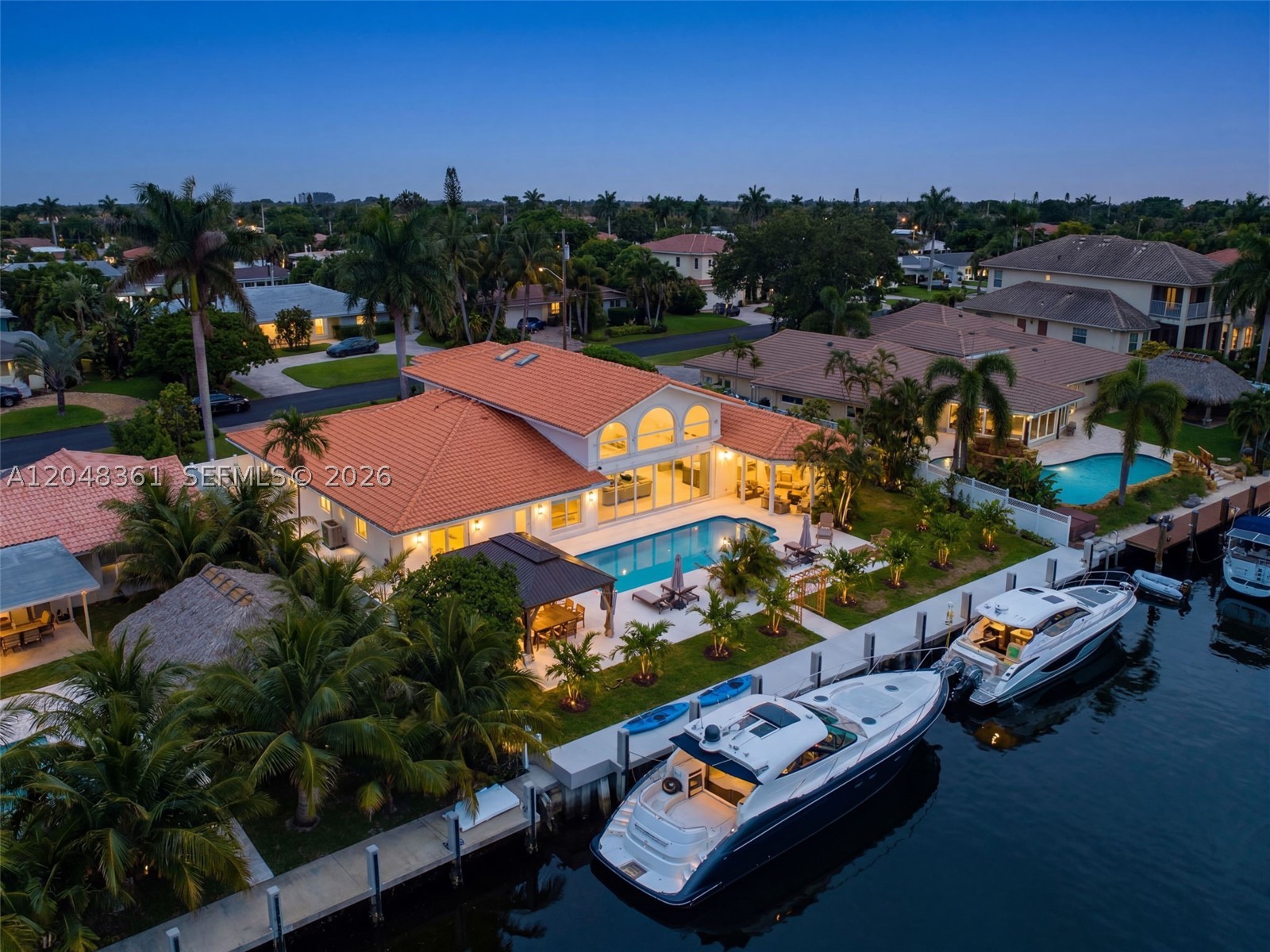 HILLSBORO HARBOR UNIT - Residential