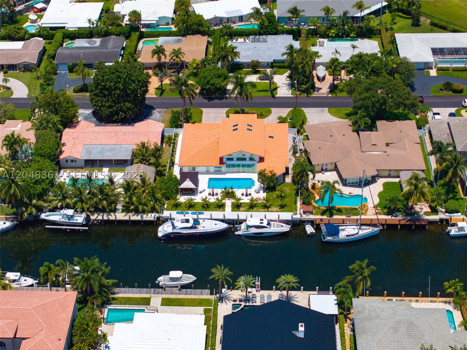 HILLSBORO HARBOR UNIT - Residential