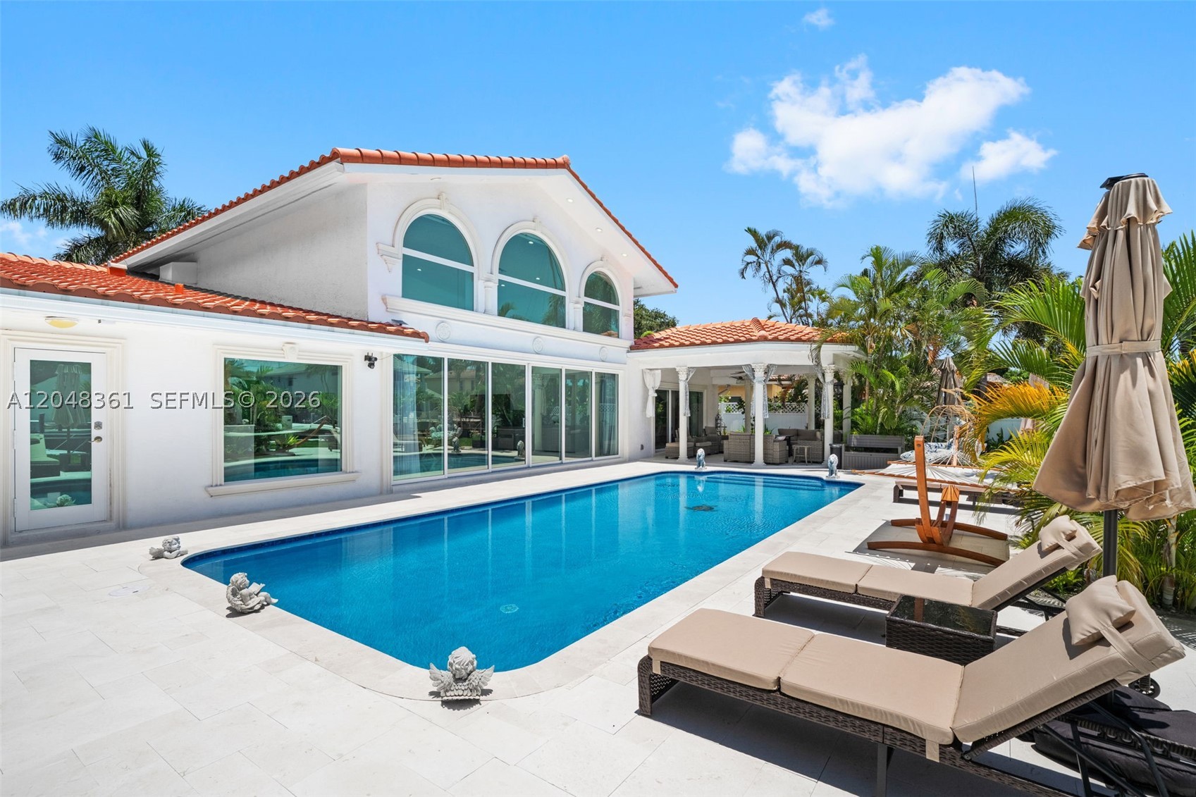 HILLSBORO HARBOR UNIT - Residential