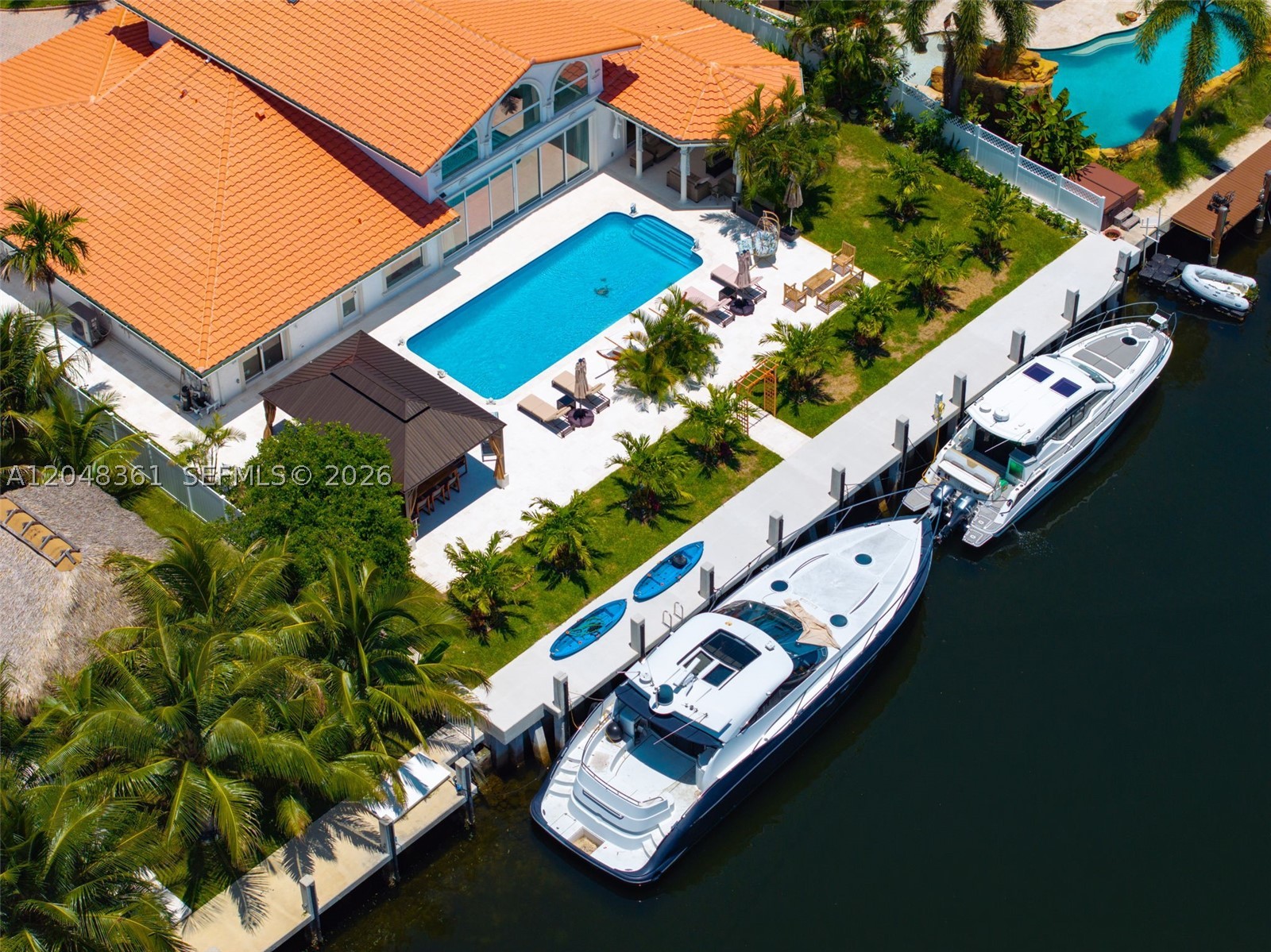 HILLSBORO HARBOR UNIT - Residential