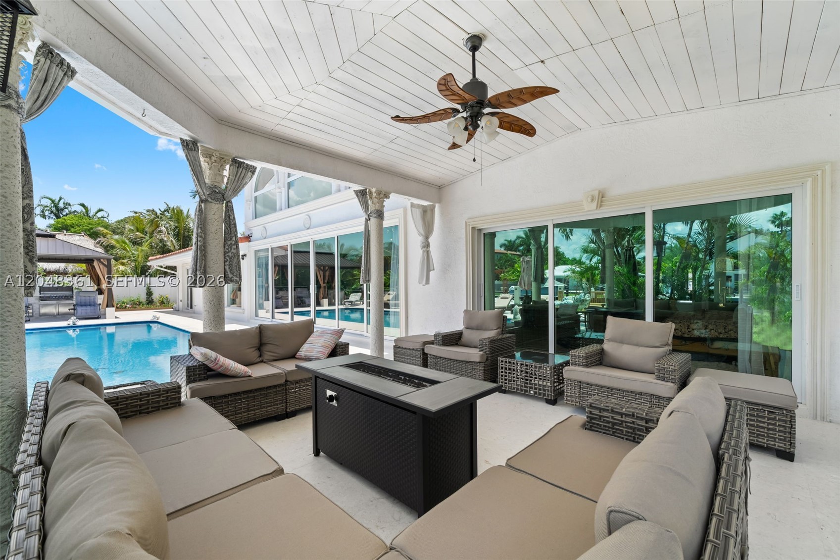 HILLSBORO HARBOR UNIT - Residential