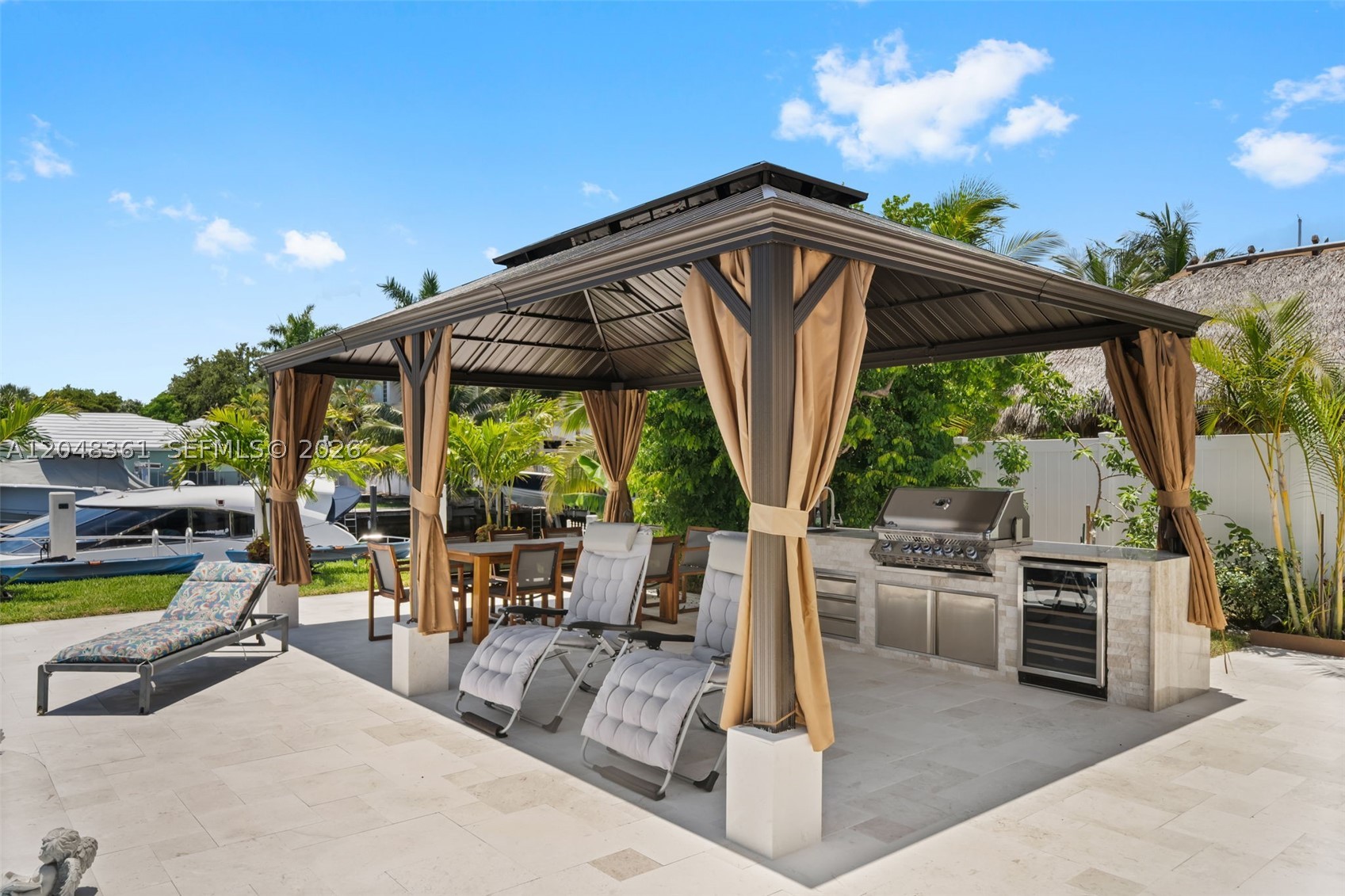 HILLSBORO HARBOR UNIT - Residential