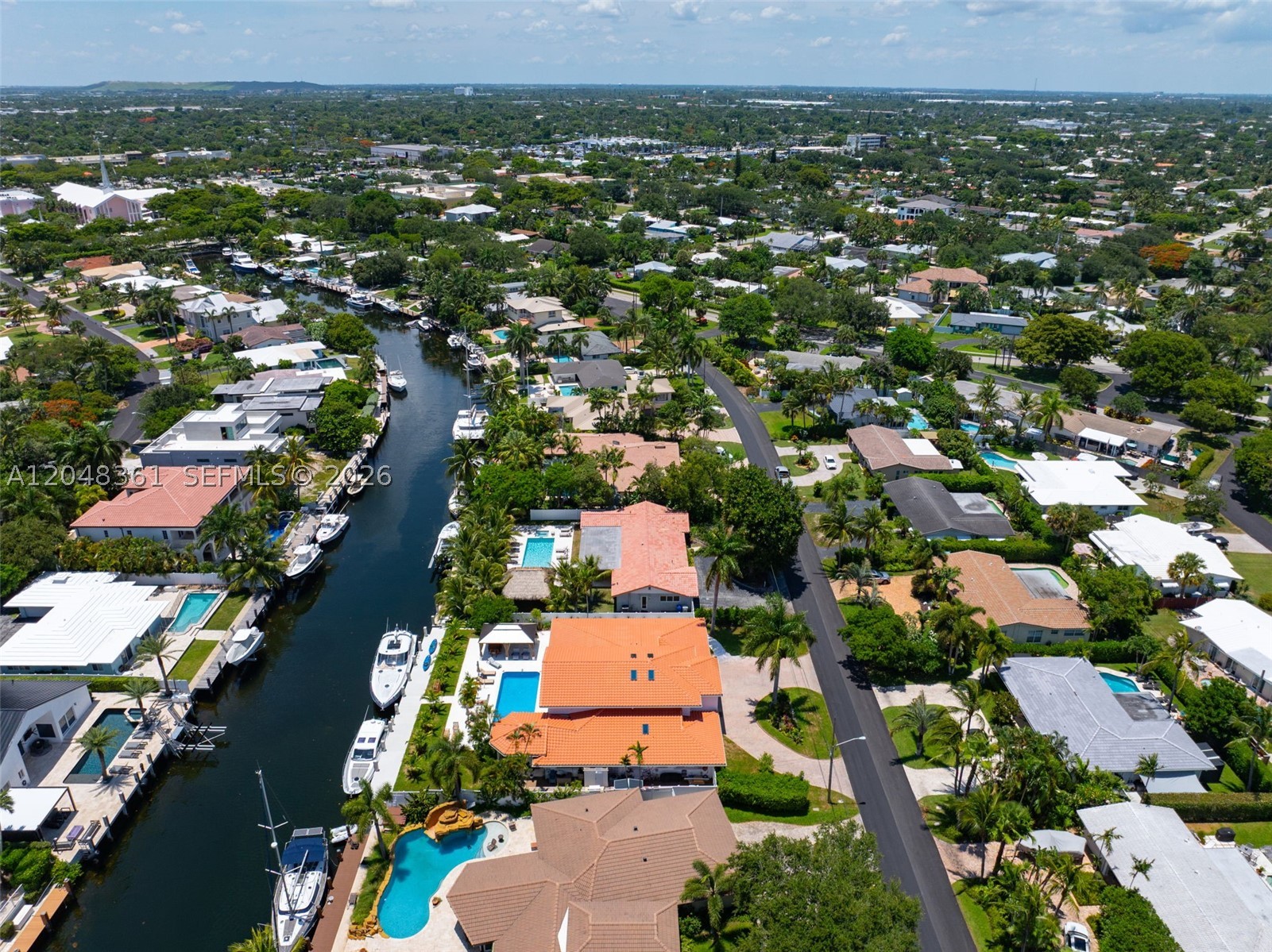 HILLSBORO HARBOR UNIT - Residential