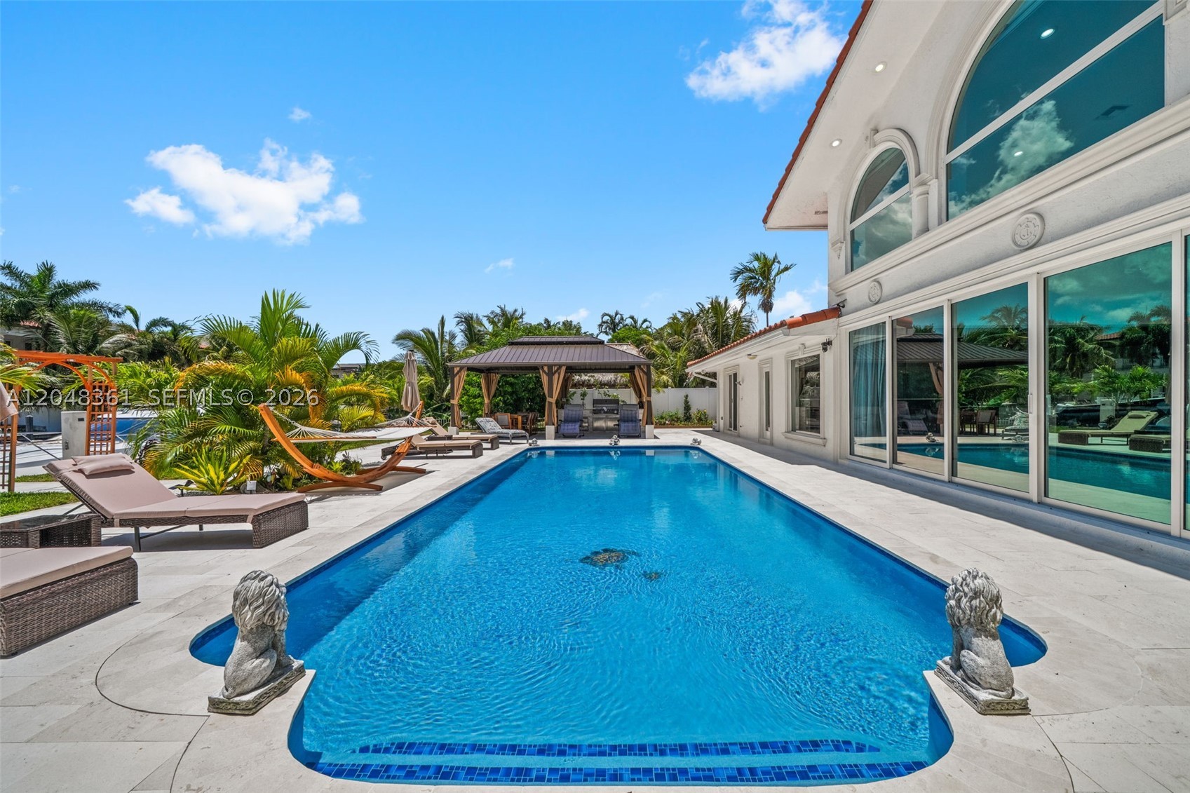 HILLSBORO HARBOR UNIT - Residential