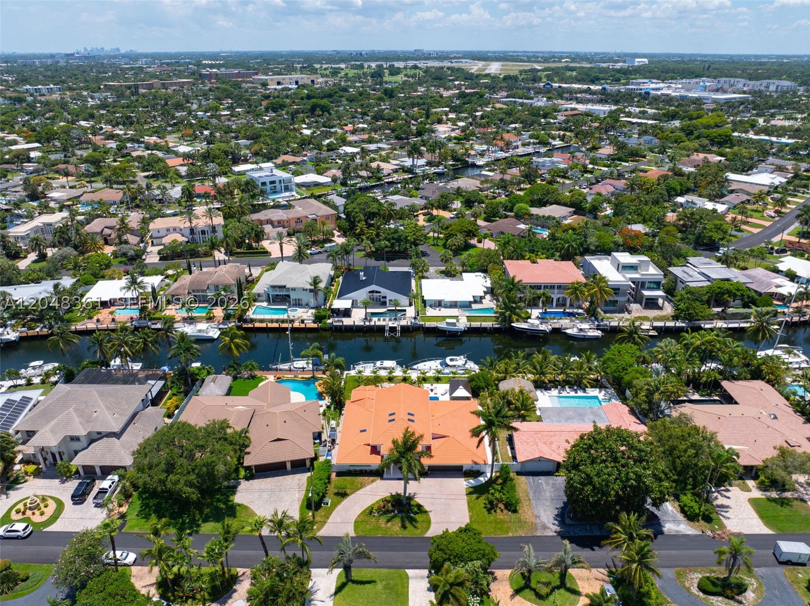 HILLSBORO HARBOR UNIT - Residential