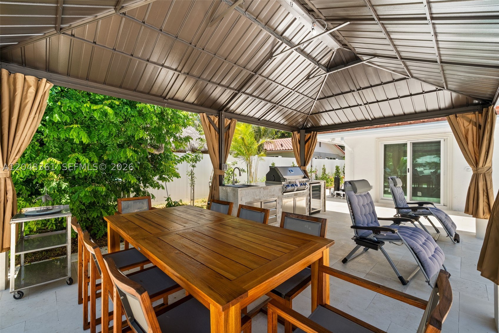 HILLSBORO HARBOR UNIT - Residential