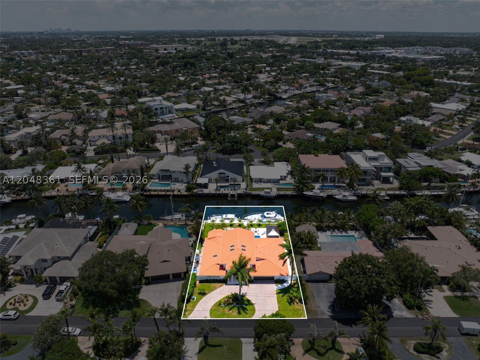 HILLSBORO HARBOR UNIT - Residential