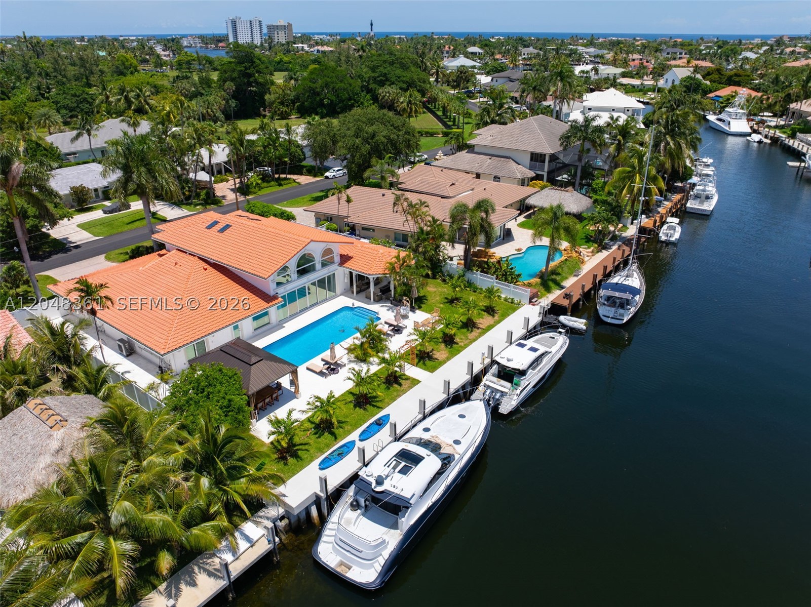 HILLSBORO HARBOR UNIT - Residential