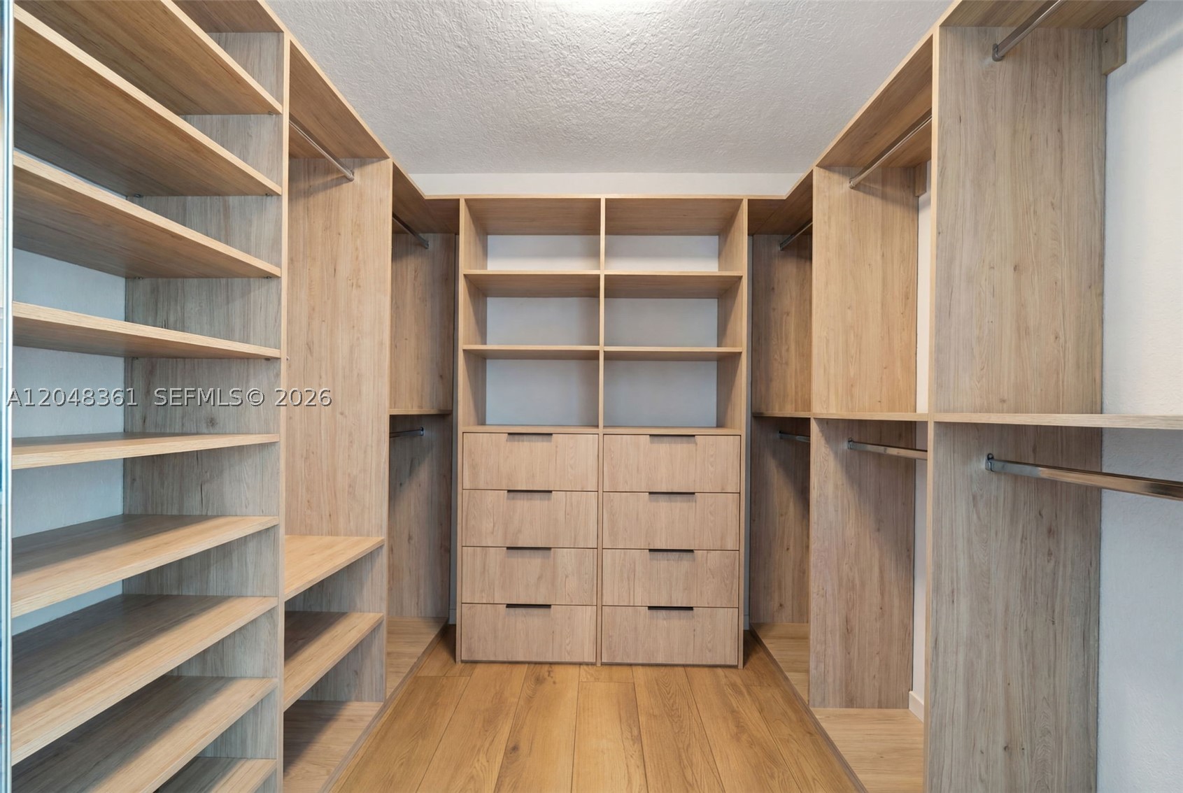 HILLSBORO HARBOR UNIT - Residential