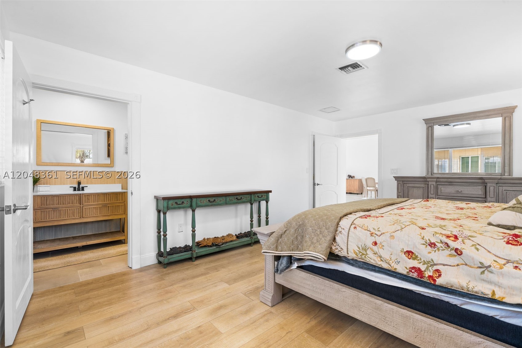 HILLSBORO HARBOR UNIT - Residential