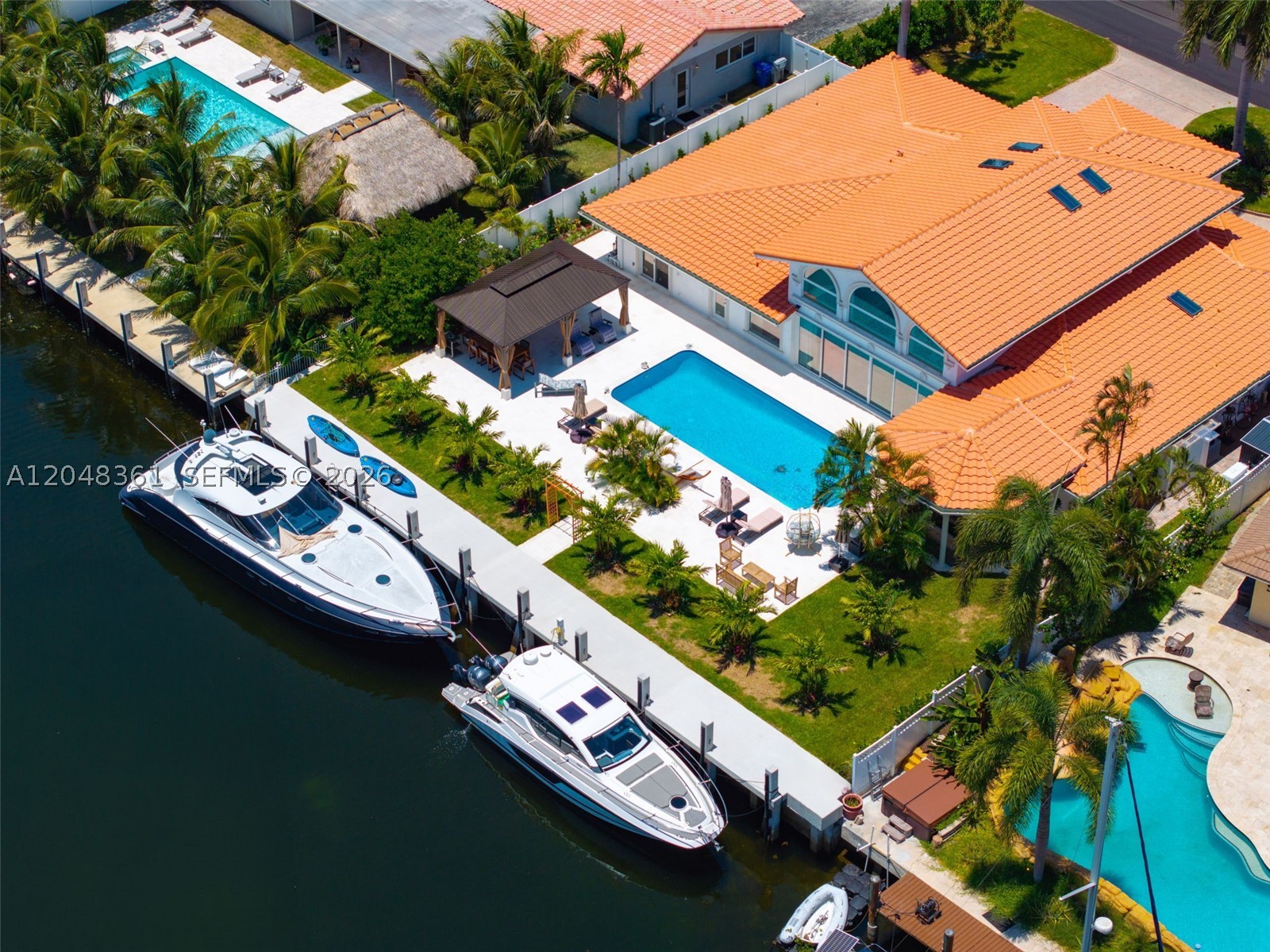 HILLSBORO HARBOR UNIT - Residential