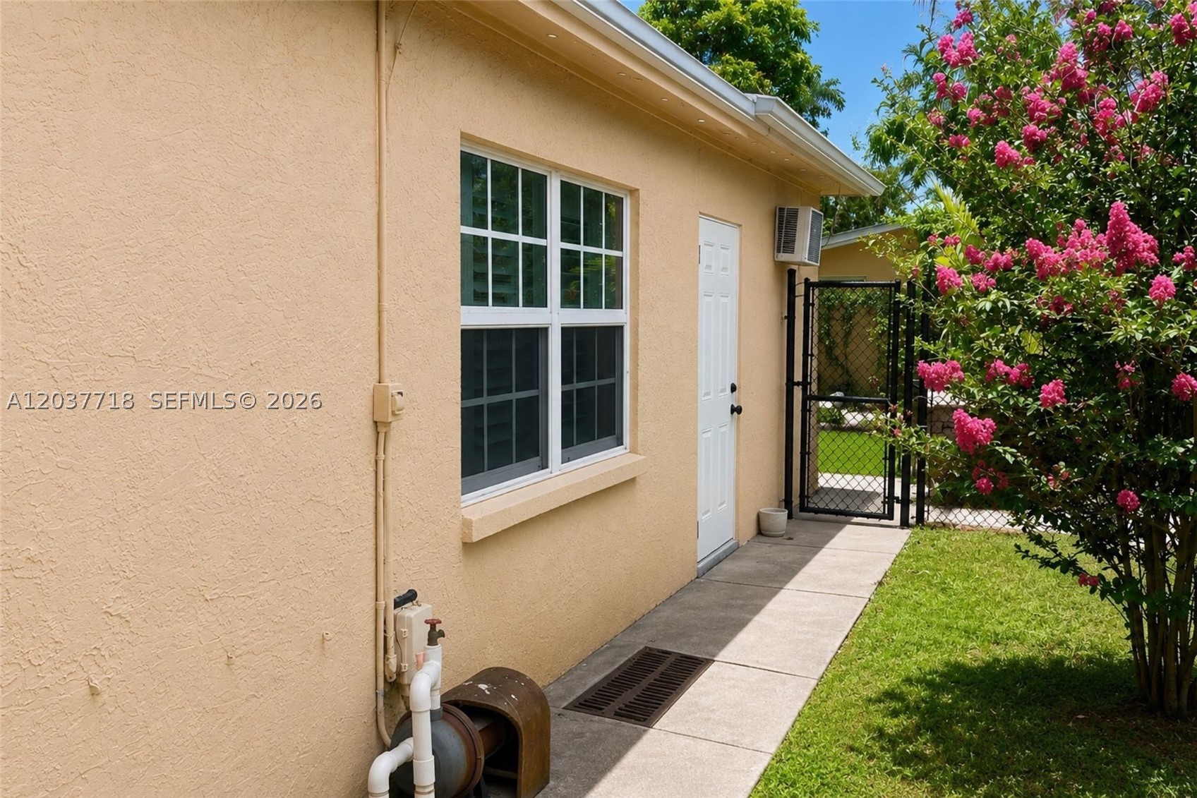 OAKLAND ESTATES 4TH SEC - Residential Lease