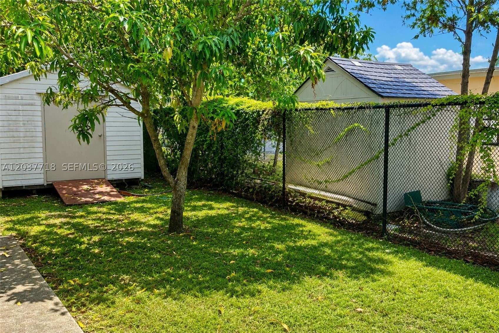 OAKLAND ESTATES 4TH SEC - Residential Lease