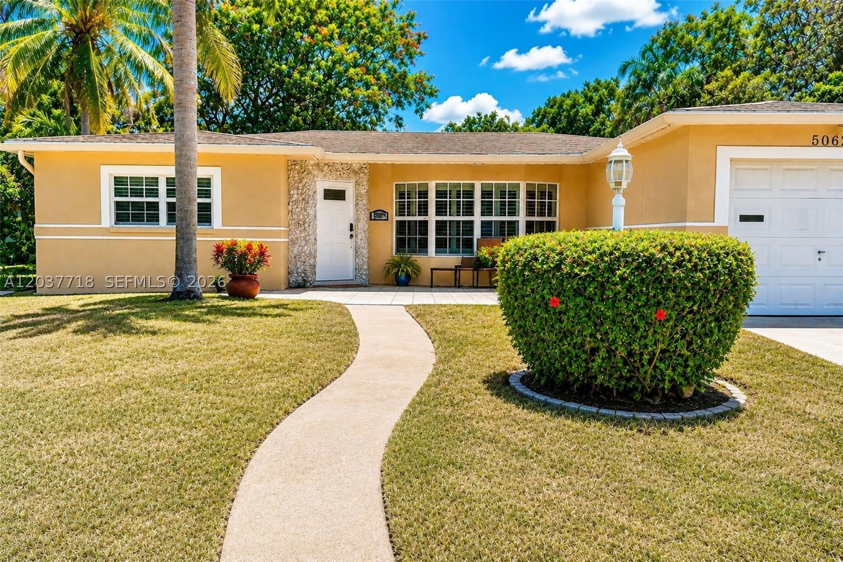 OAKLAND ESTATES 4TH SEC - Residential Lease