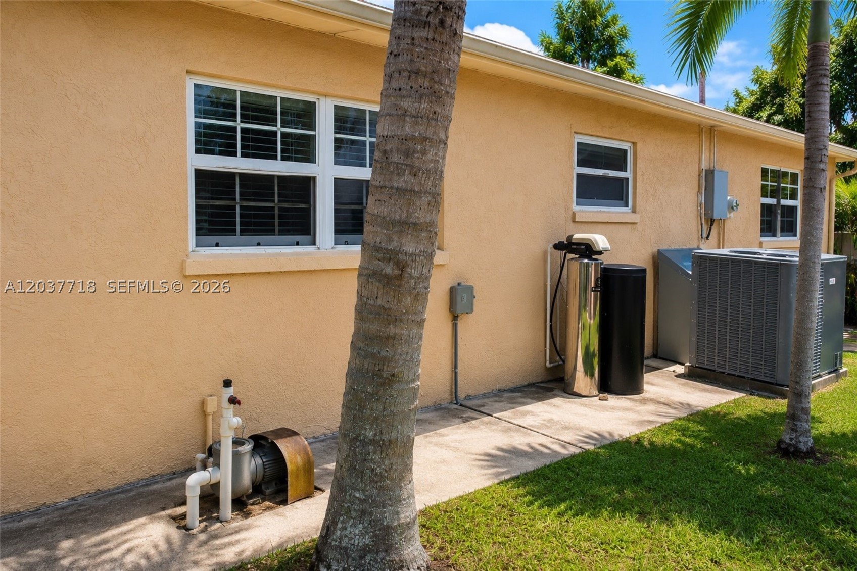 OAKLAND ESTATES 4TH SEC - Residential Lease