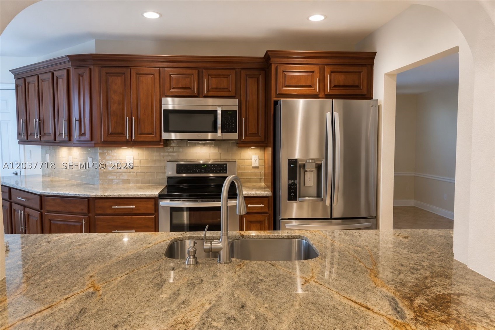 OAKLAND ESTATES 4TH SEC - Residential Lease