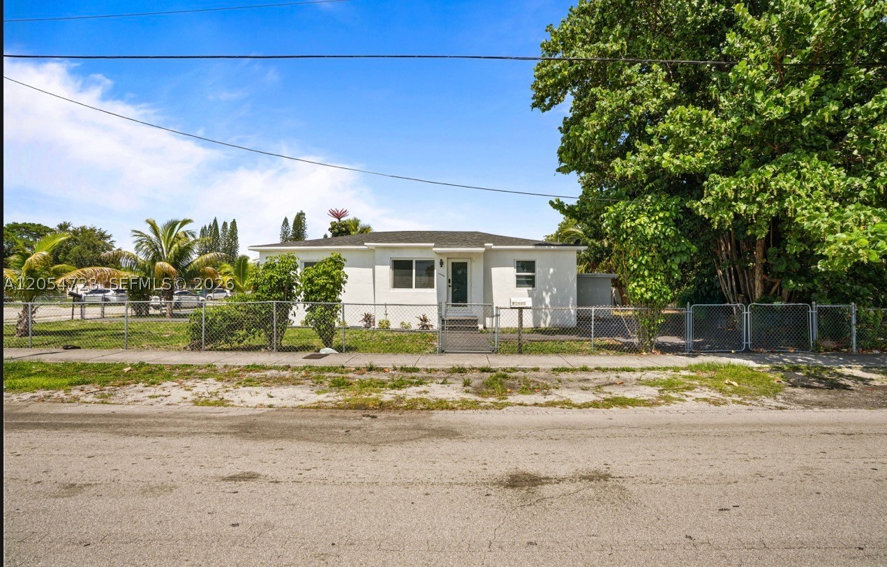 PINEWOOD PARK EXTENSION N - Residential Income
