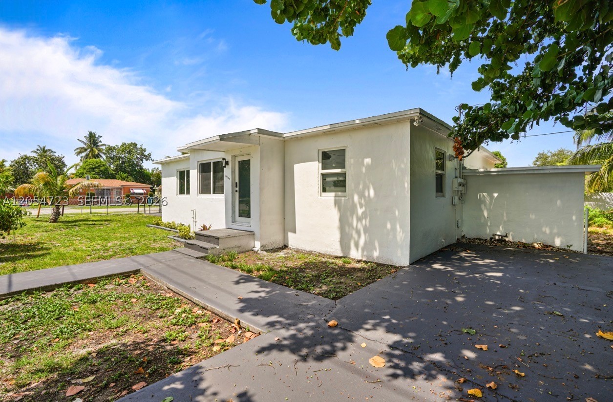 PINEWOOD PARK EXTENSION N - Residential Income