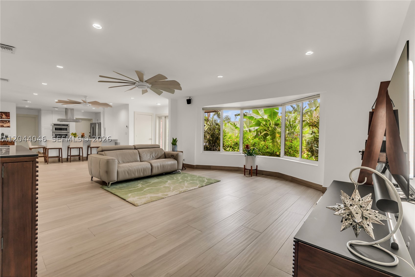 CORAL RIDGE COUNTRY CLUB - Residential