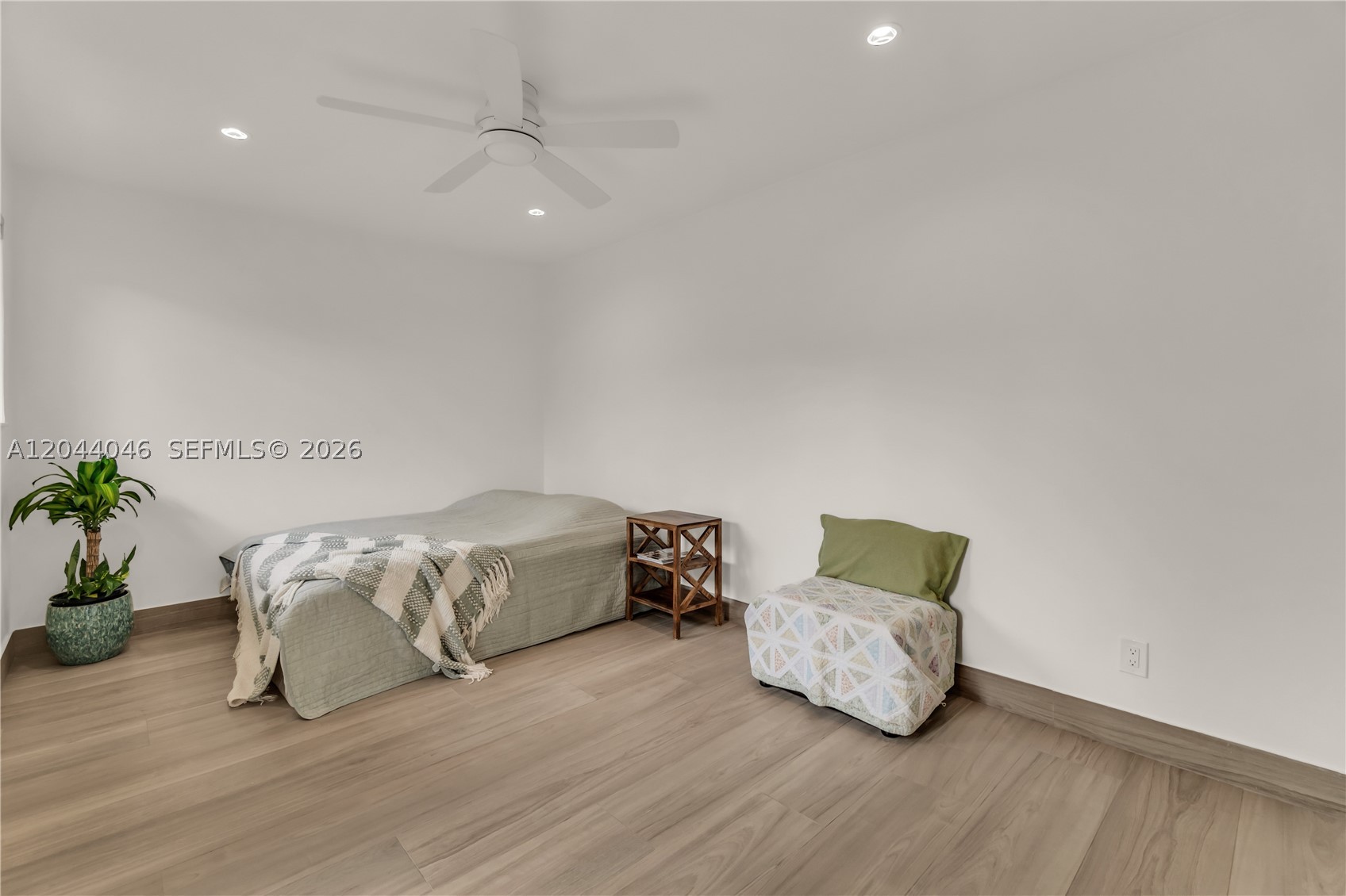 CORAL RIDGE COUNTRY CLUB - Residential