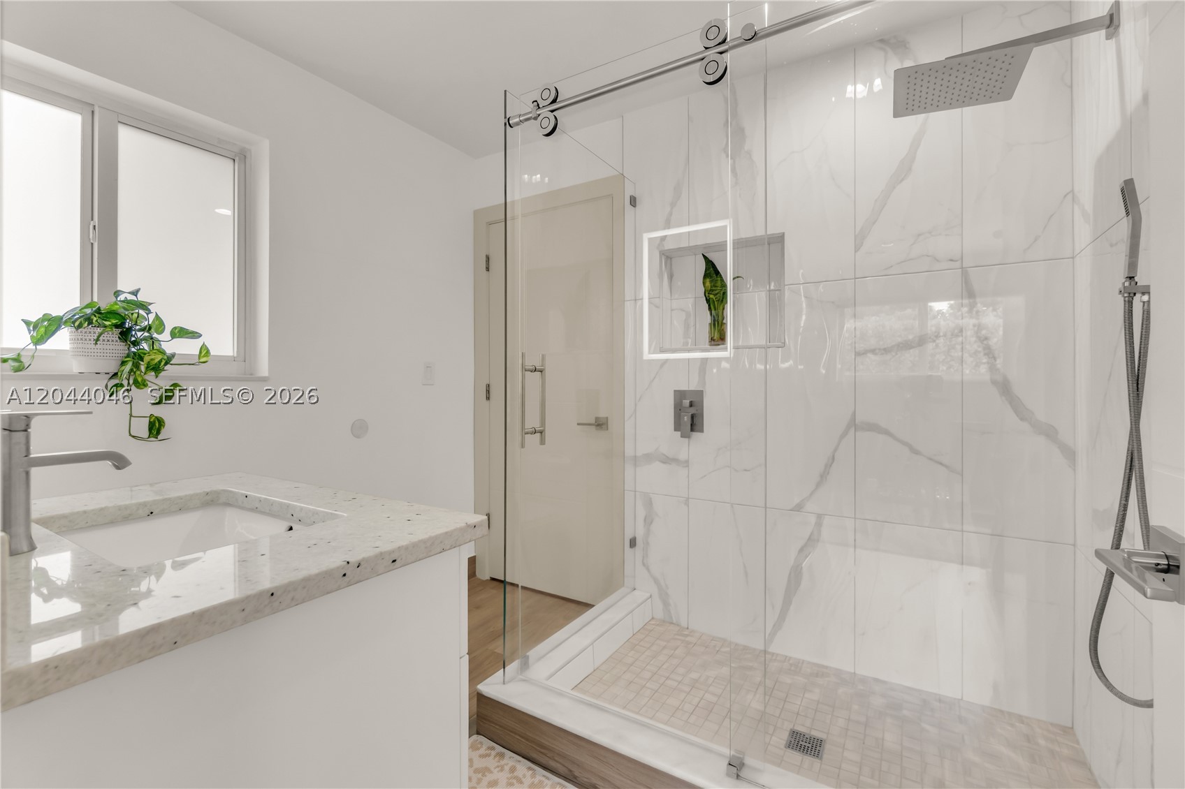 CORAL RIDGE COUNTRY CLUB - Residential