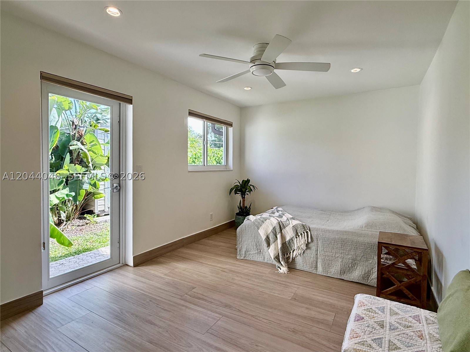 CORAL RIDGE COUNTRY CLUB - Residential